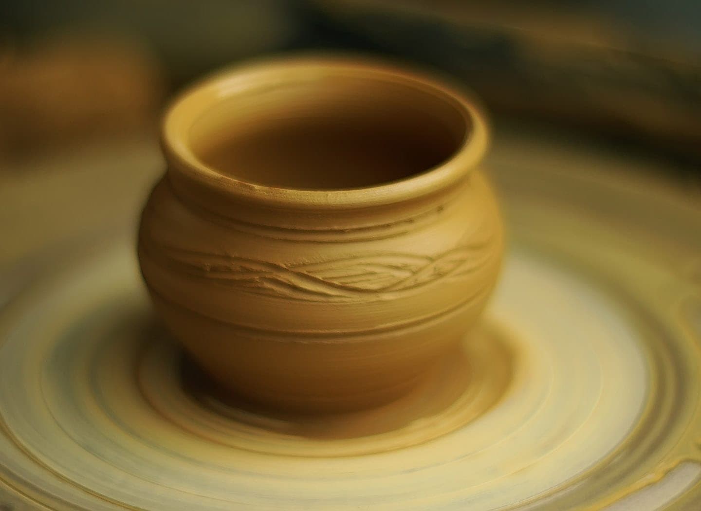 The Cracked Pot
