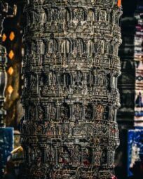 The intricate carvings of belur temples 8