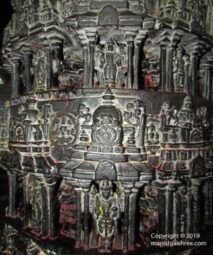 The intricate carvings of belur temples 3
