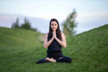 How to control your thoughts during meditation 5